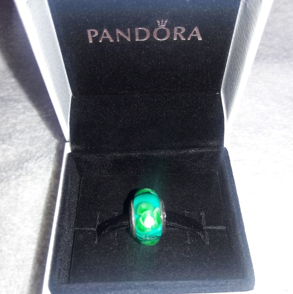 💜Pandora Green Murano w/Flower Design - Picture 2 of 3